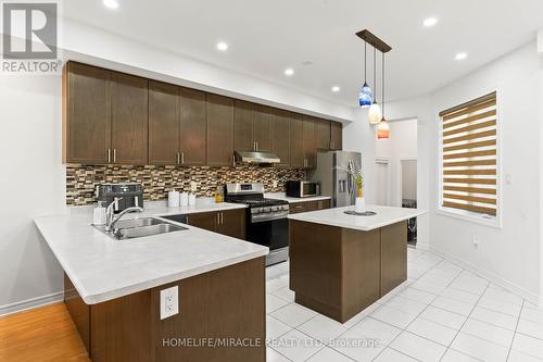 150 Remembrance Road, Brampton (Northwest Brampton), ON - Indoor Photo Showing Kitchen With Double Sink With Upgraded Kitchen