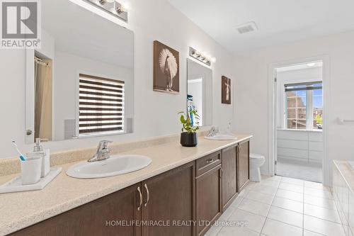 150 Remembrance Road, Brampton (Northwest Brampton), ON - Indoor Photo Showing Bathroom