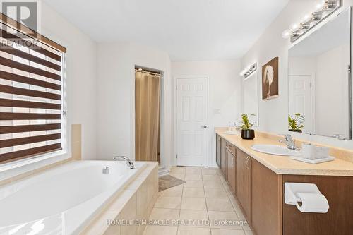 150 Remembrance Road, Brampton (Northwest Brampton), ON - Indoor Photo Showing Bathroom