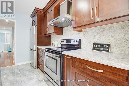 6349 Amber Glen Drive, Mississauga (Lisgar), ON - Indoor Photo Showing Kitchen