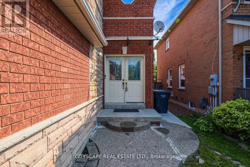 6349 Amber Glen Drive, Mississauga (Lisgar), ON - Outdoor With Exterior