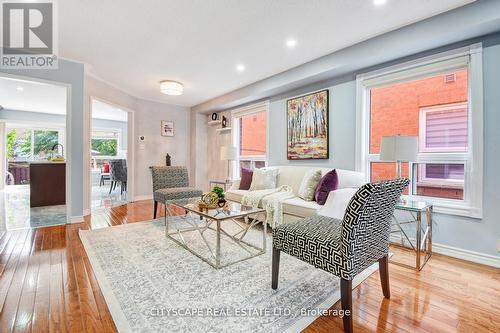 6349 Amber Glen Drive, Mississauga (Lisgar), ON - Indoor Photo Showing Living Room