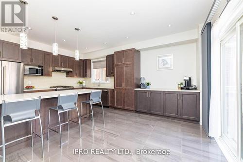 71 Little Britain Crescent, Brampton (Bram West), ON - Indoor Photo Showing Kitchen With Upgraded Kitchen