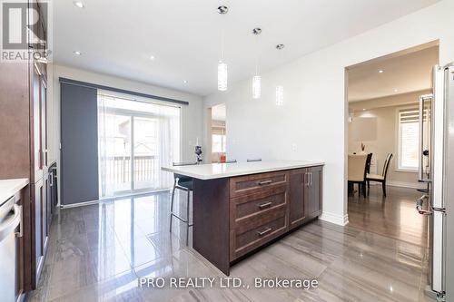 71 Little Britain Crescent, Brampton (Bram West), ON - Indoor Photo Showing Kitchen With Upgraded Kitchen