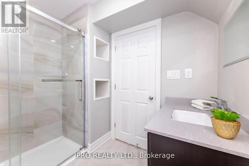 71 Little Britain Crescent, Brampton (Bram West), ON - Indoor Photo Showing Bathroom