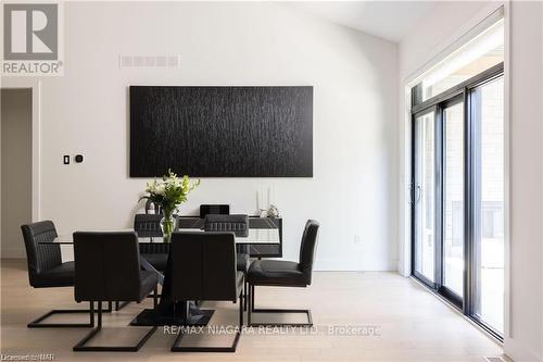 15 Fedorkow Lane, Niagara-On-The-Lake, ON - Indoor Photo Showing Dining Room