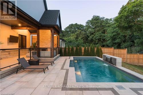 15 Fedorkow Lane, Niagara-On-The-Lake, ON - Outdoor With In Ground Pool With Deck Patio Veranda