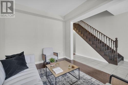 104 Kirby Avenue, Collingwood, ON - Indoor Photo Showing Living Room