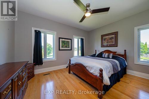 2884 Sunnydale Lane, Ramara (Brechin), ON - Indoor Photo Showing Bedroom