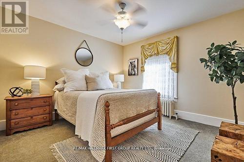 1733 Dufferin Street, Whitby (Port Whitby), ON - Indoor Photo Showing Bedroom