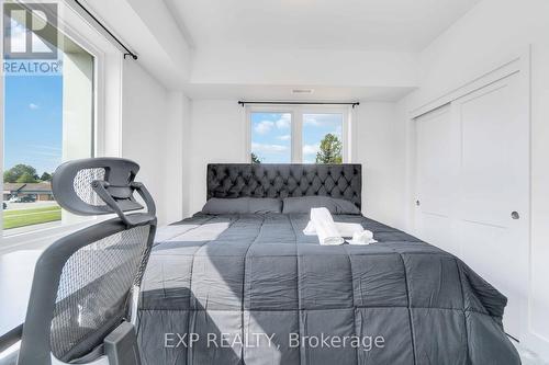 312 - 6065 Mcleod Road N, Niagara Falls, ON - Indoor Photo Showing Bedroom