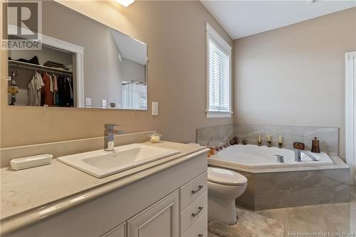 47 Louis-Arthur Court, Dieppe, NB - Indoor Photo Showing Bathroom