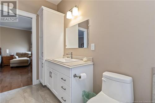 47 Louis-Arthur Court, Dieppe, NB - Indoor Photo Showing Bathroom