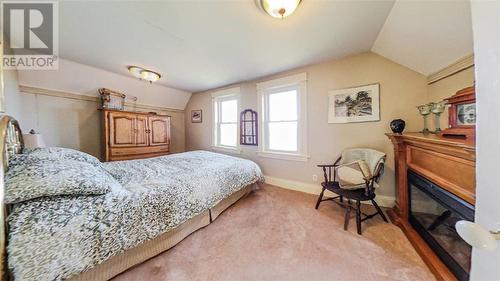 58 Franks Road E, Mindemoya, ON - Indoor Photo Showing Bedroom