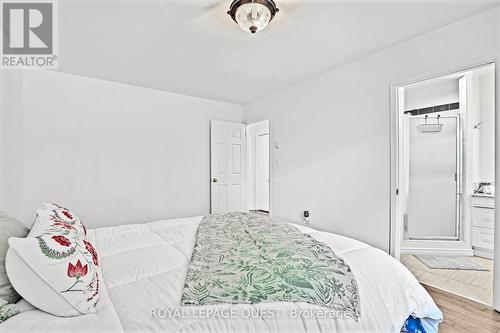 8 South Island Trail, Ramara (Brechin), ON - Indoor Photo Showing Bedroom