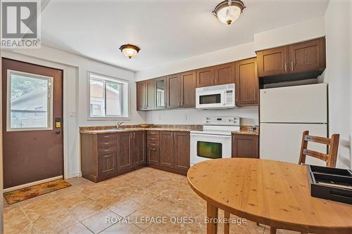 8 South Island Trail, Ramara (Brechin), ON - Indoor Photo Showing Kitchen