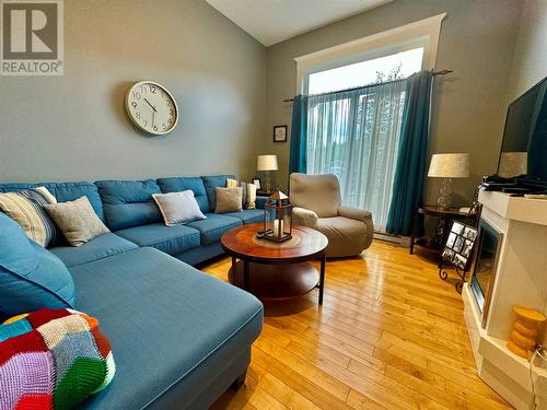 8 Ridgewood Drive, Lewisporte, NL - Indoor Photo Showing Living Room