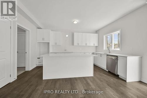 59 Tulip Crescent, Norfolk (Simcoe), ON - Indoor Photo Showing Kitchen