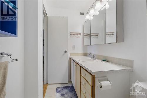 415 Greenview Avenue Unit#506, Ottawa, ON - Indoor Photo Showing Bathroom