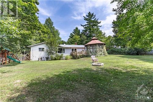 14 Heritage Drive, Petawawa, ON - Outdoor