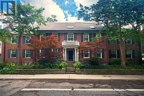 203 - 195 Poplar Plains Road, Toronto (Casa Loma), ON - Outdoor With Facade