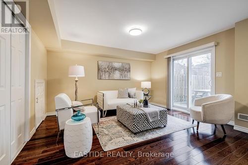 114 Leitchcroft Crescent, Markham, ON - Indoor Photo Showing Bedroom