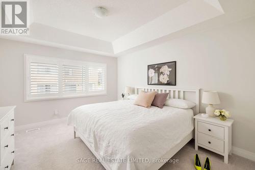 312 Silk Twist Drive, East Gwillimbury, ON - Indoor Photo Showing Bedroom