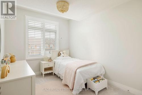 312 Silk Twist Drive, East Gwillimbury, ON - Indoor Photo Showing Bedroom