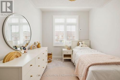 312 Silk Twist Drive, East Gwillimbury, ON - Indoor Photo Showing Bedroom