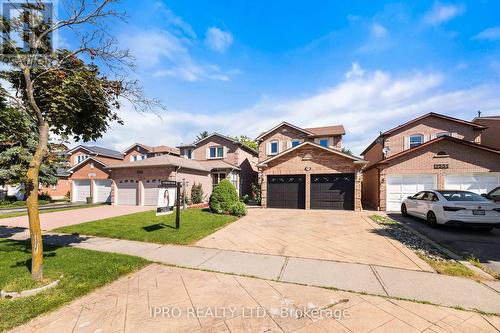 3335 Dovetail Mews, Mississauga (Erin Mills), ON - Outdoor With Facade