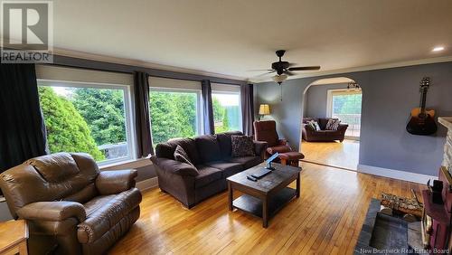 2591 Westfield Road, Saint John, NB - Indoor Photo Showing Living Room