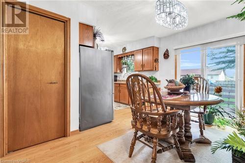 641 21St Avenue A, Hanover, ON - Indoor Photo Showing Dining Room