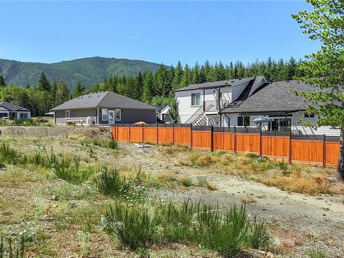 144 Edgewood Dr, Lake Cowichan, BC 