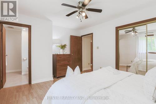 140 Louisa Street, Kawartha Lakes (Fenelon Falls), ON - Indoor Photo Showing Bedroom