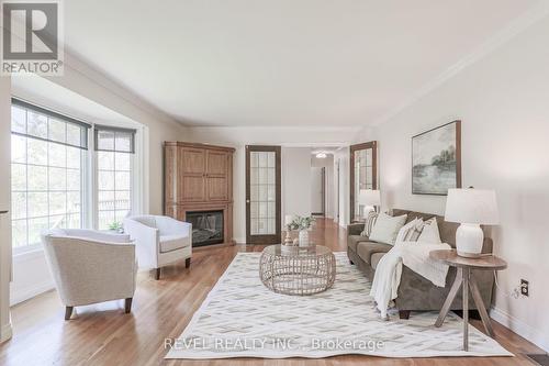 140 Louisa Street, Kawartha Lakes (Fenelon Falls), ON - Indoor Photo Showing Living Room With Fireplace