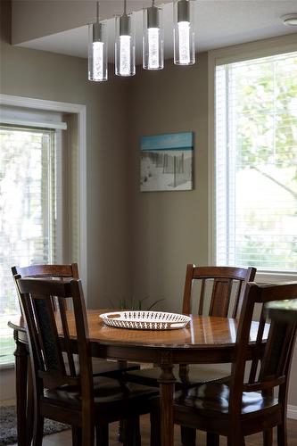 2-6900 Marshall Road, Vernon, BC - Indoor Photo Showing Dining Room