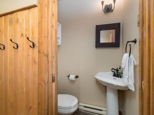 105 Forest Lane, Big White, BC - Indoor Photo Showing Bathroom