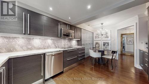 210 - 65 Spring Garden Avenue, Toronto (Willowdale East), ON - Indoor Photo Showing Kitchen With Upgraded Kitchen