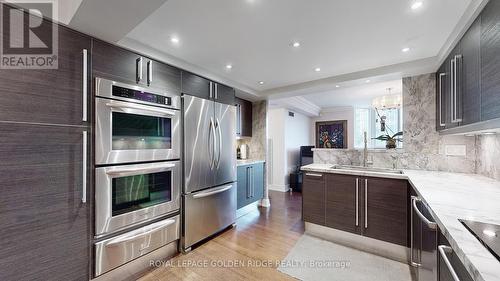 210 - 65 Spring Garden Avenue, Toronto (Willowdale East), ON - Indoor Photo Showing Kitchen With Upgraded Kitchen