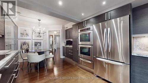 210 - 65 Spring Garden Avenue, Toronto (Willowdale East), ON - Indoor Photo Showing Kitchen With Upgraded Kitchen