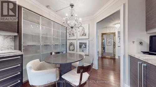 210 - 65 Spring Garden Avenue, Toronto (Willowdale East), ON - Indoor Photo Showing Dining Room