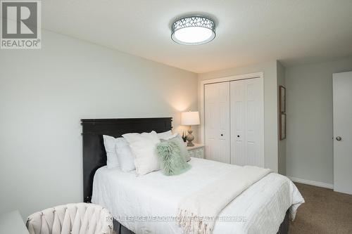 586 Hayward Crescent, Milton (Timberlea), ON - Indoor Photo Showing Bedroom