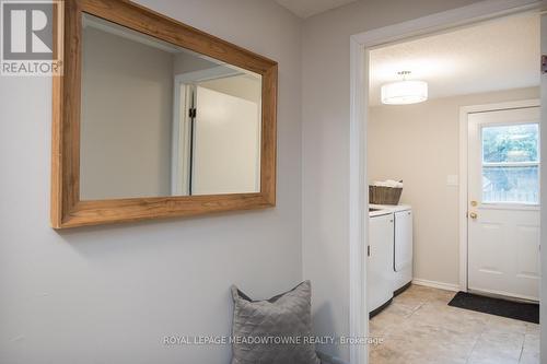 586 Hayward Crescent, Milton (Timberlea), ON - Indoor Photo Showing Other Room