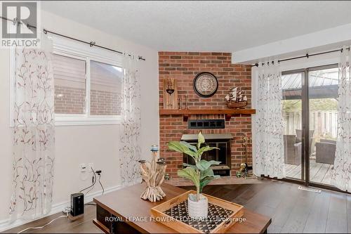 14 Hallen Road, Brampton (Fletcher'S West), ON - Indoor Photo Showing Living Room With Fireplace