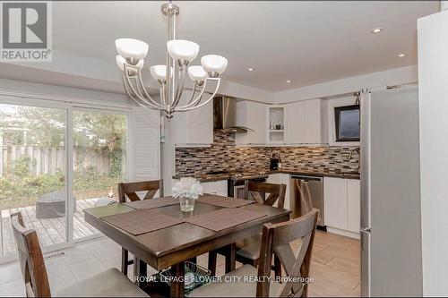 14 Hallen Road, Brampton (Fletcher'S West), ON - Indoor Photo Showing Dining Room