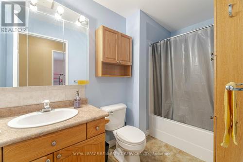 406 - 12 St Andrew Street, Norfolk (Port Dover), ON - Indoor Photo Showing Bathroom