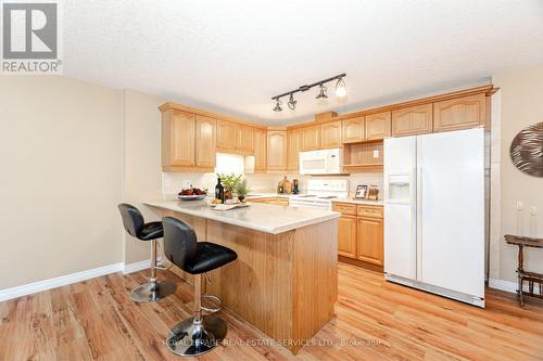 406 - 12 St Andrew Street, Norfolk (Port Dover), ON - Indoor Photo Showing Kitchen