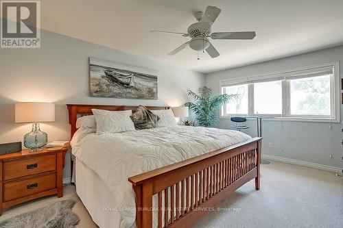 1069 Beach Boulevard, Hamilton (Hamilton Beach), ON - Indoor Photo Showing Bedroom