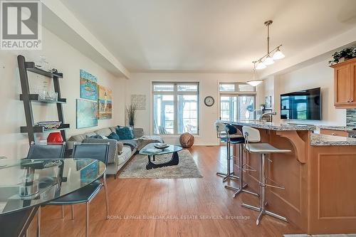 1069 Beach Boulevard, Hamilton (Hamilton Beach), ON - Indoor Photo Showing Kitchen