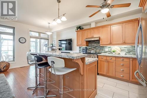 1069 Beach Boulevard, Hamilton (Hamilton Beach), ON - Indoor